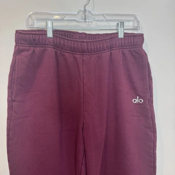 Women’s ALO Accolade Straight leg Sweatpants Burgundy Truffle Large - Picture 4 of 10